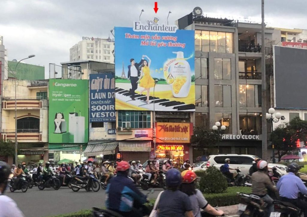 bienbatquangcaodatnoicotrafficcao Biển bạt quảng cáo đặt nơi có traffic cao